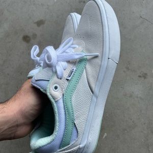 Vans skate shoes size 8